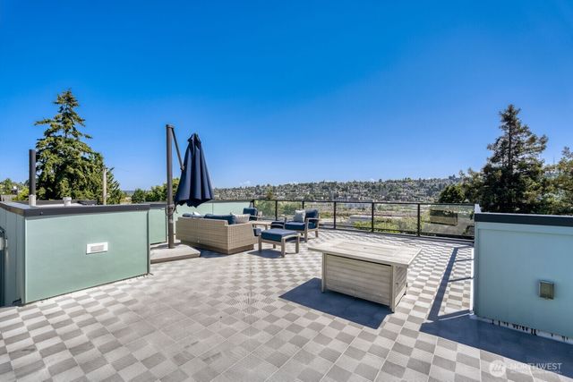 2337 W Plymouth Street, Seattle, WA 98199