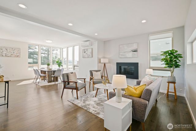 2337 W Plymouth Street, Seattle, WA 98199