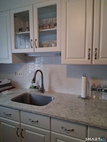 112 Worth Avenue, Hamden, CT 06518