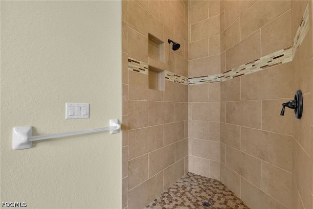 11620 Spoonbill LN, Fort Myers, FL 33913