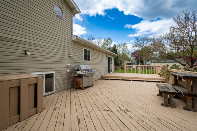 36851 N Kerwin Lane, Ingleside, IL 60041
