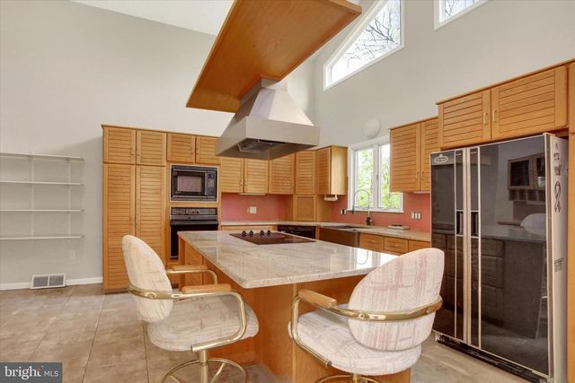 723 RIDGE RD, Lewisberry, PA 17339