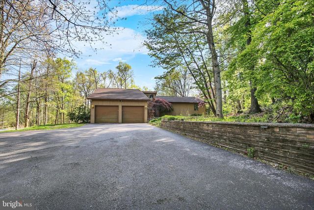 723 RIDGE RD, Lewisberry, PA 17339