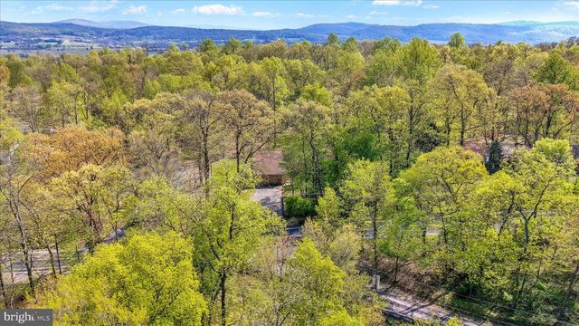 723 RIDGE RD, Lewisberry, PA 17339