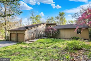 723 RIDGE RD, Lewisberry, PA 17339