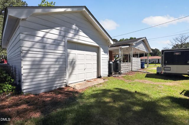 502 Crestview Avenue SW, Wilson, NC 27893