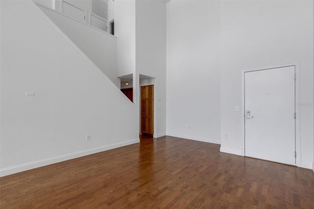 1990 MAIN STREET 4, Sarasota, FL 34236