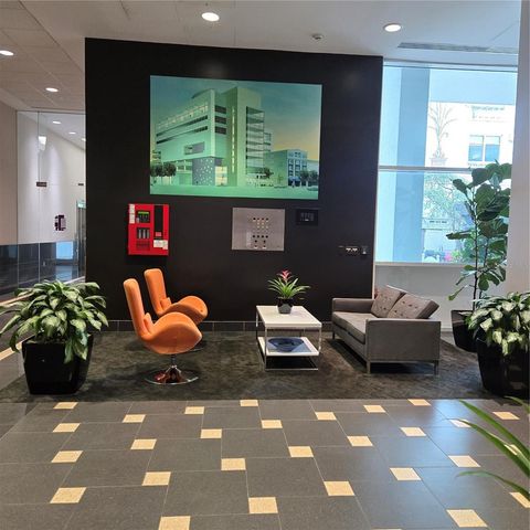 1990 MAIN STREET 4, Sarasota, FL 34236