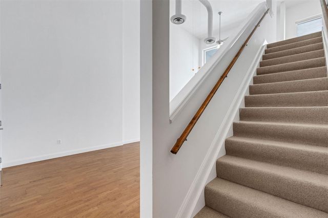 1990 MAIN STREET 4, Sarasota, FL 34236