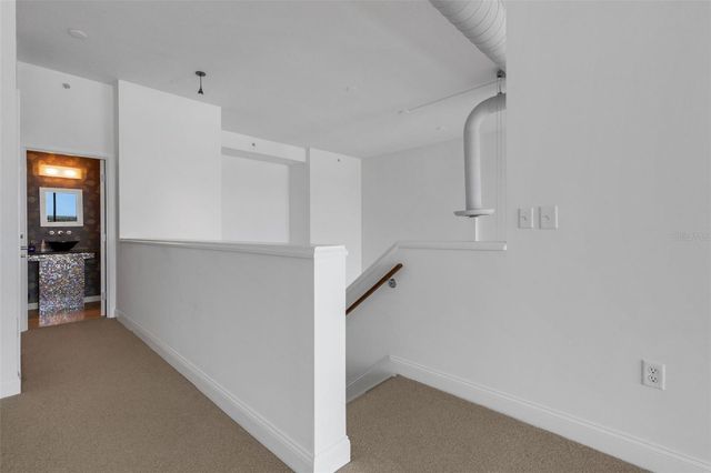 1990 MAIN STREET 4, Sarasota, FL 34236