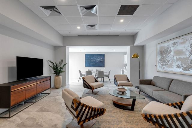 1990 MAIN STREET 4, Sarasota, FL 34236