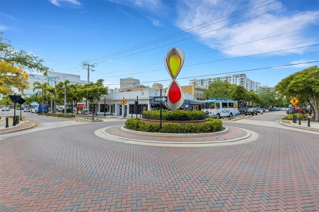 1990 MAIN STREET 4, Sarasota, FL 34236