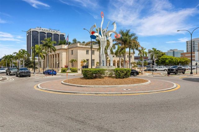 1990 MAIN STREET 4, Sarasota, FL 34236