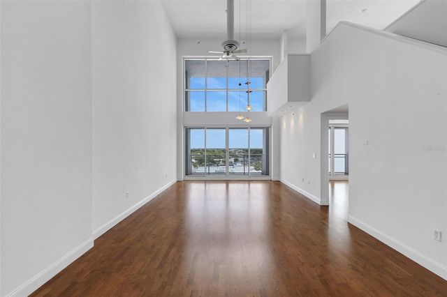 1990 MAIN STREET 4, Sarasota, FL 34236