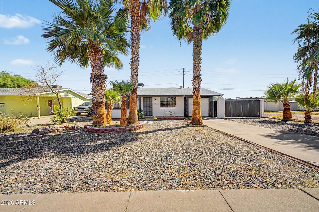 2045 W CHOLLA Street, Phoenix, AZ 85029 — photo 4