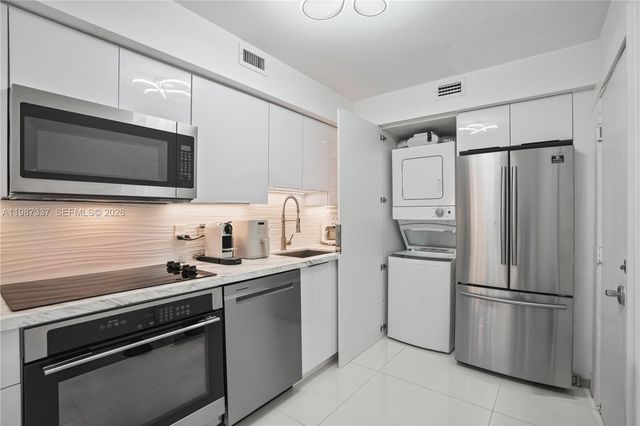 6770 Indian Creek Dr 5M, Miami Beach, FL 33141