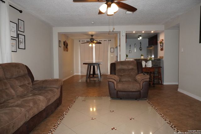 3632 Candlehill, San Antonio, TX 78244