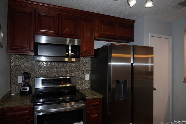 3632 Candlehill, San Antonio, TX 78244