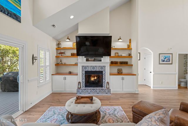 378 Aster Place, Hampstead, NC 28443