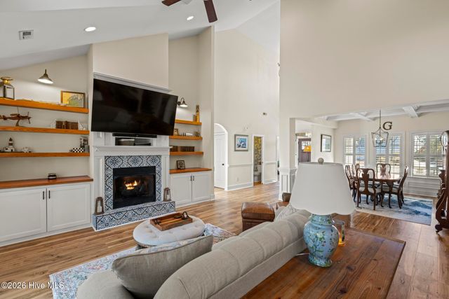 378 Aster Place, Hampstead, NC 28443