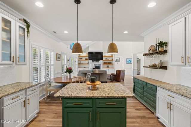 378 Aster Place, Hampstead, NC 28443