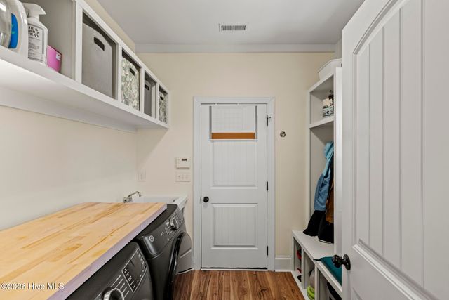 378 Aster Place, Hampstead, NC 28443