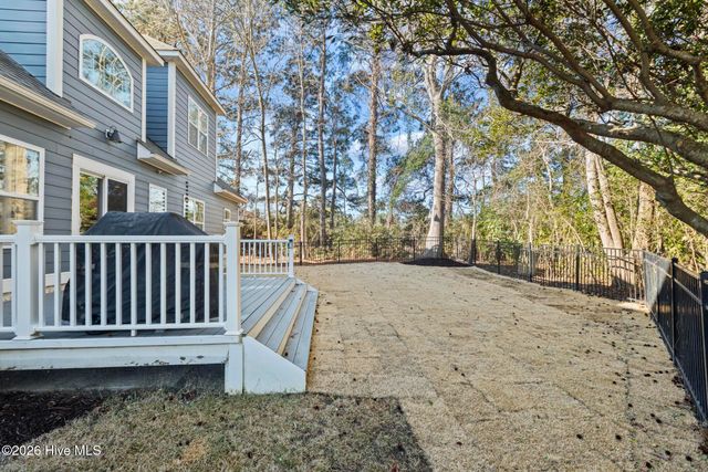 378 Aster Place, Hampstead, NC 28443