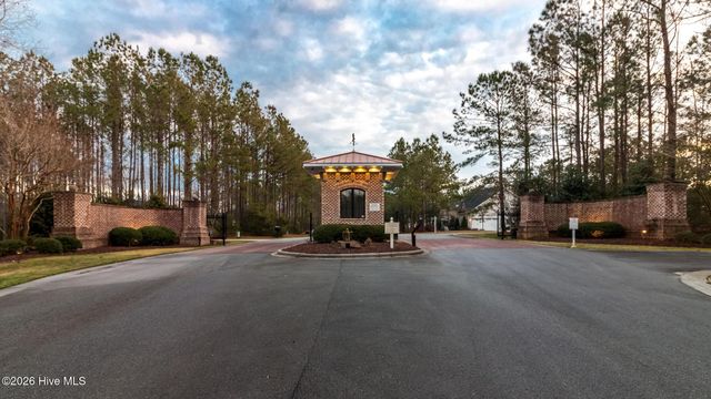 378 Aster Place, Hampstead, NC 28443