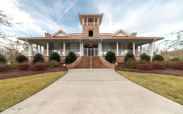 378 Aster Place, Hampstead, NC 28443