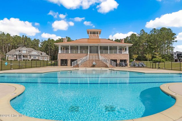 378 Aster Place, Hampstead, NC 28443