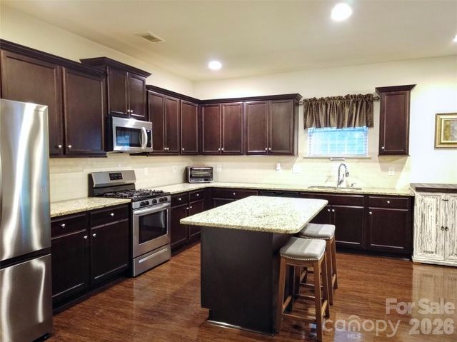 113 Meadow Stream Drive, Mount Holly, NC 28120