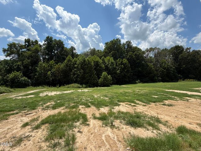 542 Barbour's Place Drive, Four Oaks, NC 27524