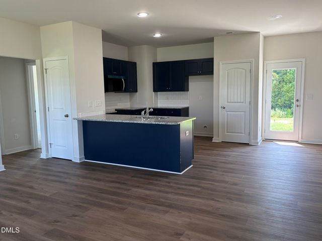 542 Barbour's Place Drive, Four Oaks, NC 27524