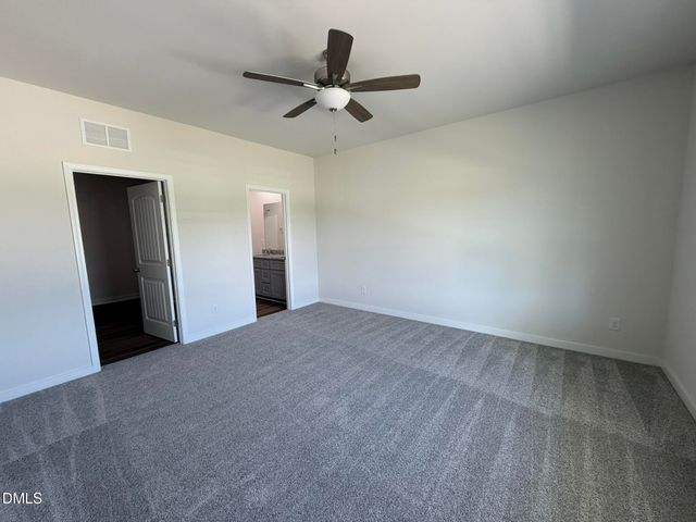 542 Barbour's Place Drive, Four Oaks, NC 27524