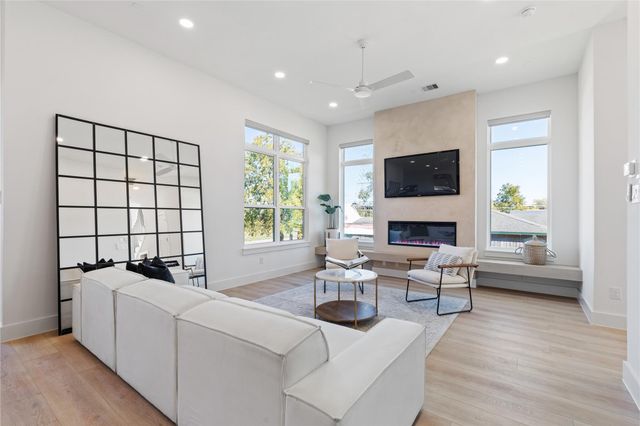 1421 E 36th Street, Houston, TX 77022