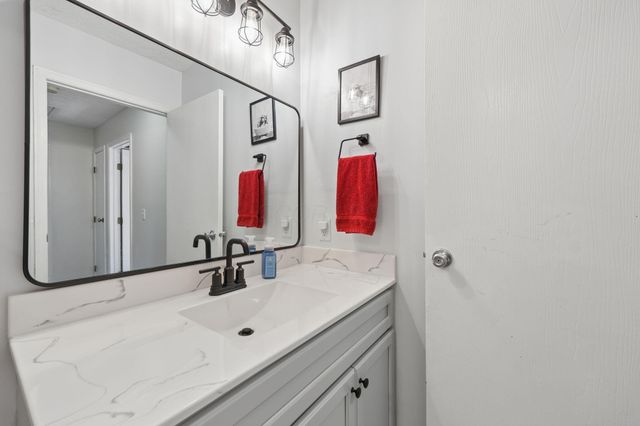 3256 Bellerive Drive, Pickerington, OH 43147