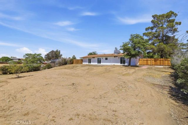 16559 Warwick Street, Victorville, CA 92395