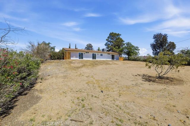 16559 Warwick Street, Victorville, CA 92395