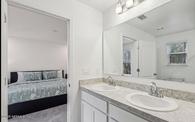 3215 PENNY COVE Lane, Jacksonville, FL 32218