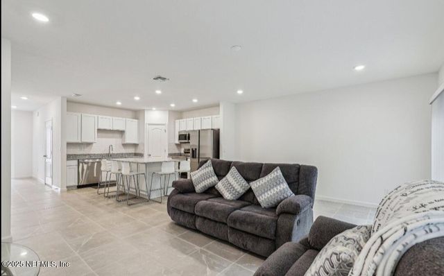 3215 PENNY COVE Lane, Jacksonville, FL 32218