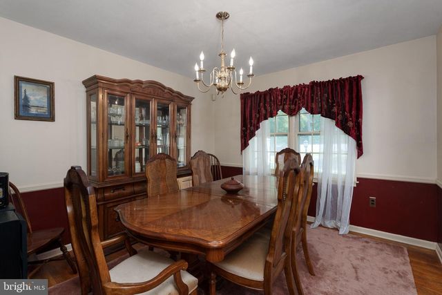 17 TALL TREE CT, Ewing, NJ 08618