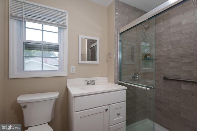 17 TALL TREE CT, Ewing, NJ 08618
