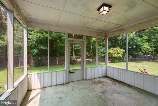 17 TALL TREE CT, Ewing, NJ 08618