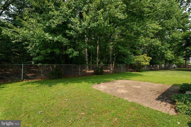 17 TALL TREE CT, Ewing, NJ 08618