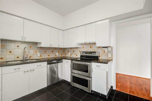 15 Greenway Plaza 10G, Houston, TX 77046