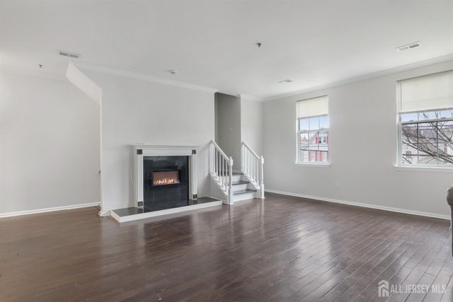 130 Remsen Avenue B, New Brunswick, NJ 08901