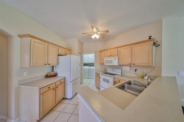 2112 ACADIA GREENS DRIVE 62, Sun City Center, FL 33573