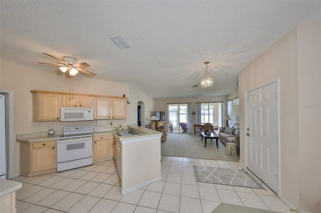2112 ACADIA GREENS DRIVE 62, Sun City Center, FL 33573