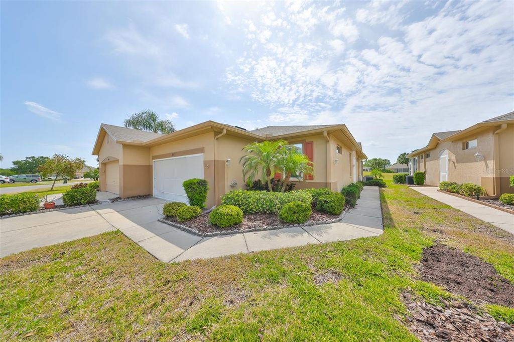 2112 ACADIA GREENS DRIVE 62, Sun City Center, FL 33573
