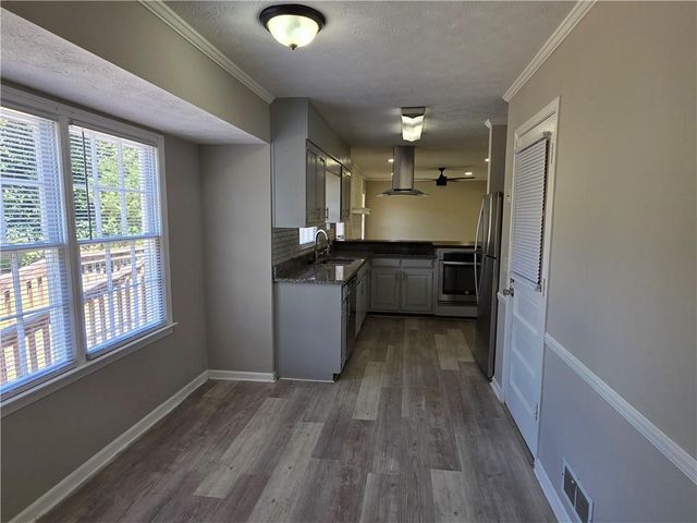 7016 Skyline Drive, Lithia Springs, GA 30122